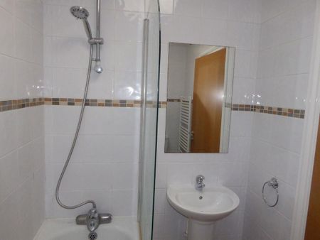 2 bedroom apartment to rent - Photo 5