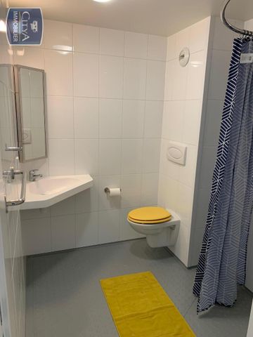 Location Appartement 1 pièce 18m² ST NAZAIRE 44600 - Photo 4