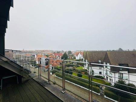 Ruim gemeubeld duplex-appartement nabij het centrum van Knokke-Heist. - Photo 3