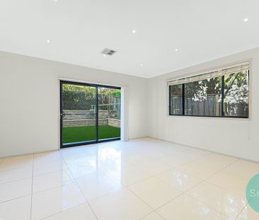2 Glencoe Avenue, Chatswood NSW 2067 - House For Rent | Domain - Photo 2