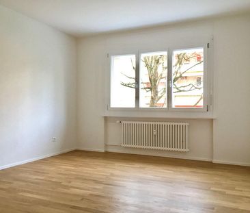 3-ZW à 81 m² im 2. OG mit grossem Balkon - Photo 1