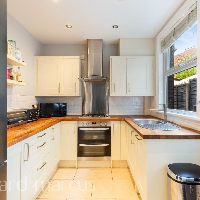 Bensham Lane - Photo 1