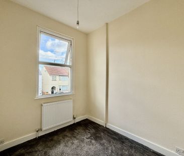 1 bed Flat Durham Road, Southend-on-Sea, SS2 - Photo 1