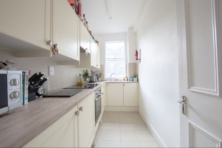 3 Bed Flat, St. Pancras Way, NW1 - Photo 5