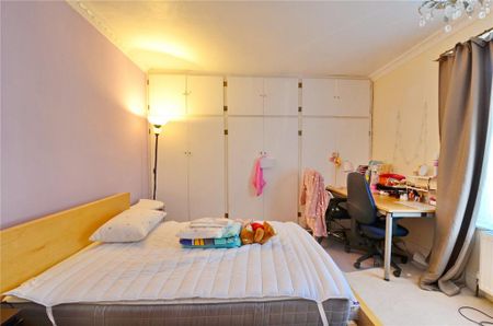 4 bedroom terraced house to rent - Photo 3