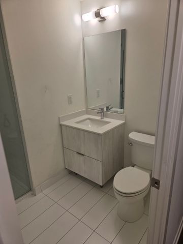 For Lease - 10 David Eyer Road Unit# TH 1235, Richmond Hill, Ontario - Photo 5