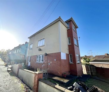 2 Bedroom - Photo 4