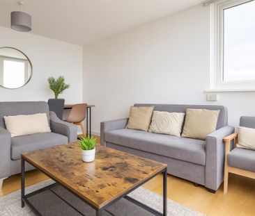 2 bedroom flat to rent - Photo 4