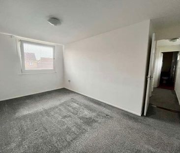 Chesters Avenue, Longbenton, Newcastle Upon Tyne, NE12 - Photo 5