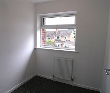 Mellowdew Road, Stourbridge Monthly Rental Of £1,300 - Photo 2