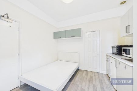 Studio to rent - Photo 2
