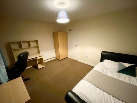 6 Bed Terraced House, Hatherley Road, RG1 - Photo 4