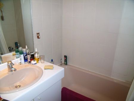 Location Appartement 2 pièces 41m² VALENCE 26000 - Photo 4