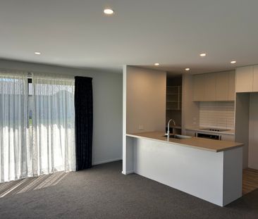 Three Bedroom Home - Photo 5