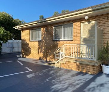 Cosy and comfortable - 2 bedroom unit in Oak Park - Photo 5