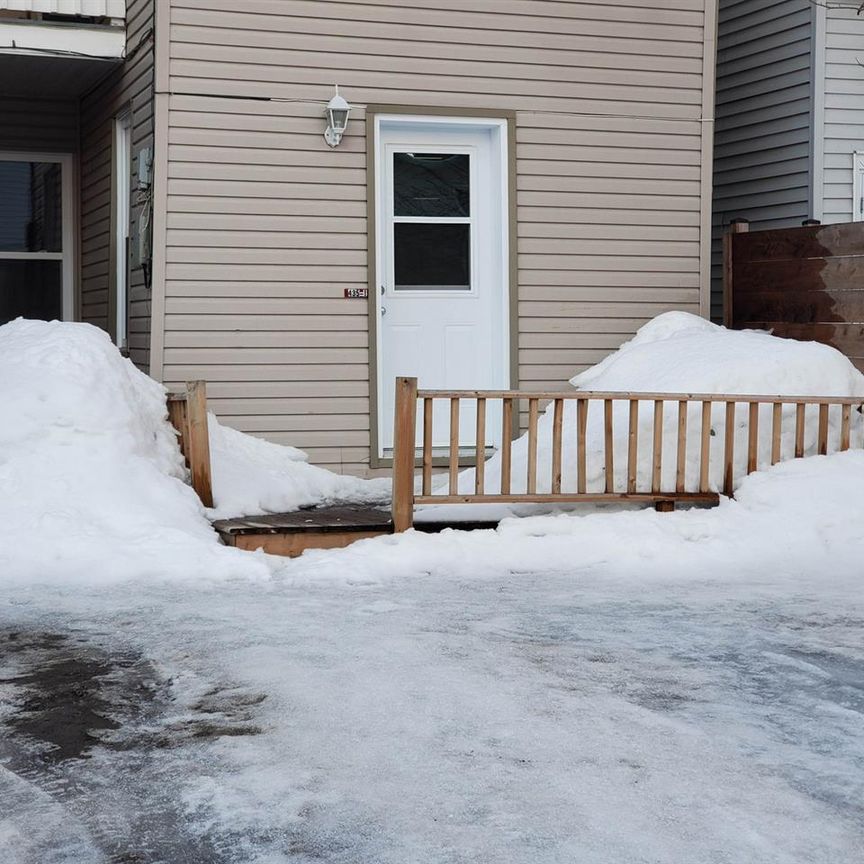 4 1/2 - 435 RUE SAINTE-CECILE, Trois-Rivieres - Photo 2