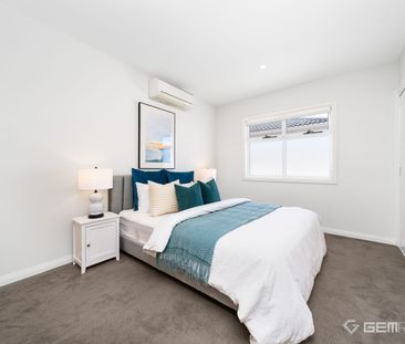 Perfect For Family Size 4 Bedroom Unfurnished Townhouse @Doncaster - Photo 4