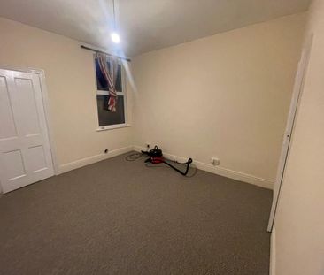 2 Bed Terraced House, Humber Avenue, CV3 - Photo 1