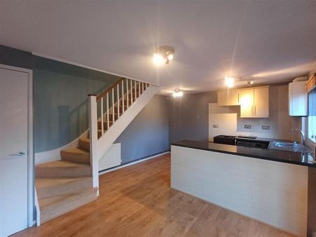 1 bedroom end of terrace house to rent - Photo 2