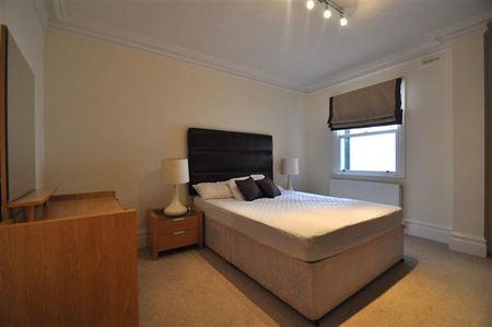 Ashburn Gardens, South Kensington - Photo 2