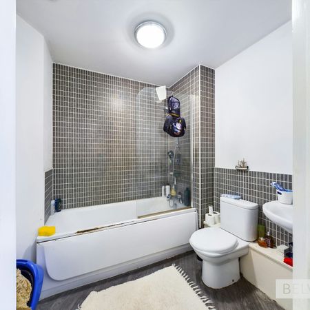 Flat to rent on - Photo 4