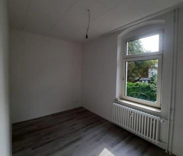 **Frisch saniert** 3-Zimmer Wohnung im 1.Obergeschoss - Photo 1