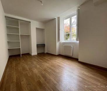 POITIERS CENTRE VILLE - T3 RENOVE DE 70M² AVEC JARDIN ET GARAGE - Photo 2