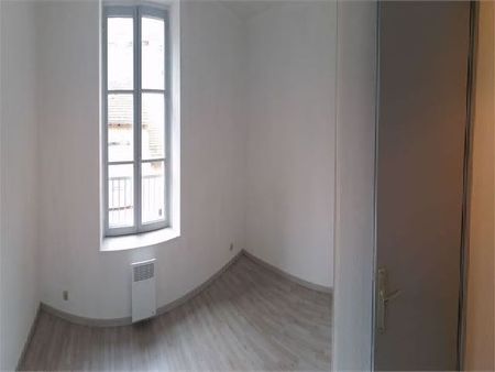 Location Appartement 3 pièces 56m² - Photo 3