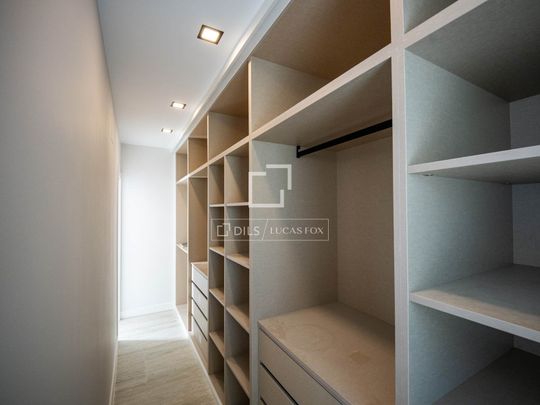 Excellent 5 Bedroom pazo with 1,100m² garden for rent in Valdemorillo, Madrid - Foto 1