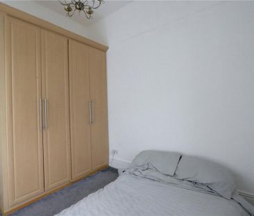 3 bedroom flat to rent - Photo 1