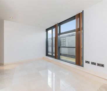 4 bedroom flat to rent - Photo 6