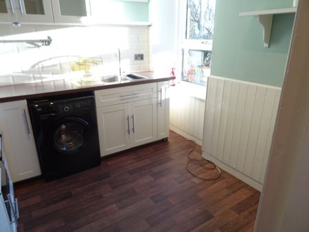 52a Roseangle, West End, Dundee - Photo 4