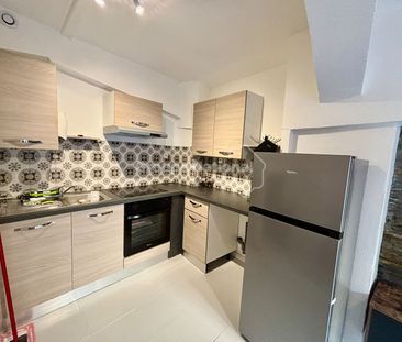 Appartement meublé 2 pièce(s) de 26.56 m2 avec cour, à Tarascon, - Photo 2