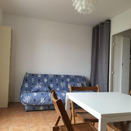 Appartement 1 pièces 21m2 MARSEILLE 15EME 563 euros - Photo 3