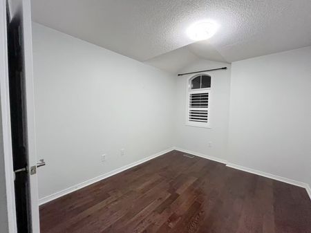 For Lease - 71 Ralph Chalmers Avenue, Markham, Ontario - Photo 4