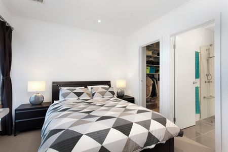 LUXURY, STYLE AND EXCEPTIONAL QUALITY! - Photo 3