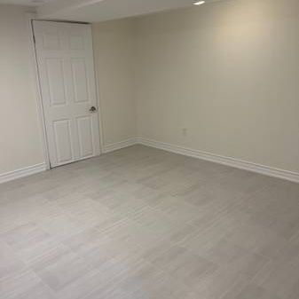 1 Bedroom Basement Apartment in Downtown Toronto - All Inclusive - Photo 3