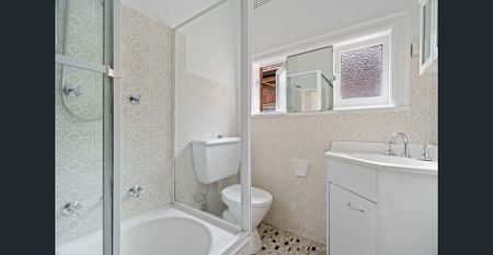 Two-Bedroom Home in a Peaceful Kingsgrove Location - Photo 3