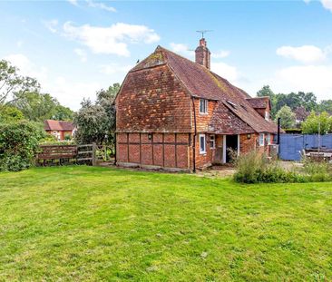 Character cottage situated in sought after village - Photo 2
