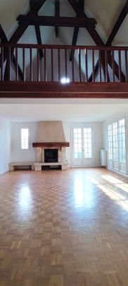 Location Maison 9 pièces 153m² - Photo 1