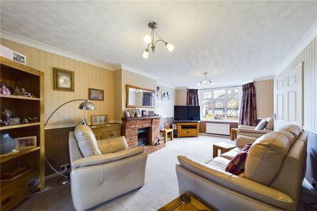 3 bedroom semi-detached house to rent - Photo 3