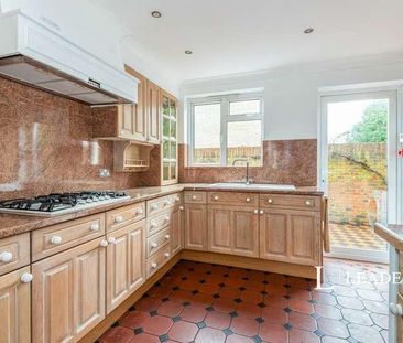 Rose Cottage, Linkfield Lane, Redhill, RH1 - Photo 4