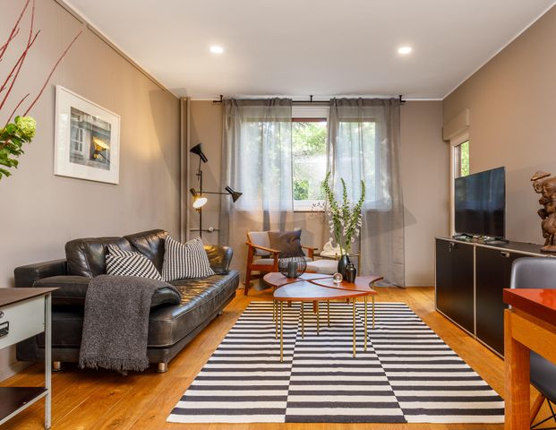 Nice Vintage Living - Photo 1