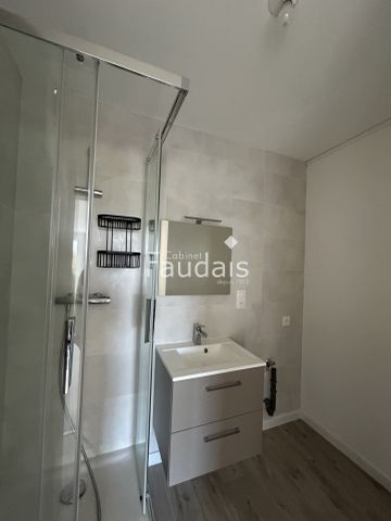 Location Appartement 4 pièces 68m² ST LO 50000 - Photo 4