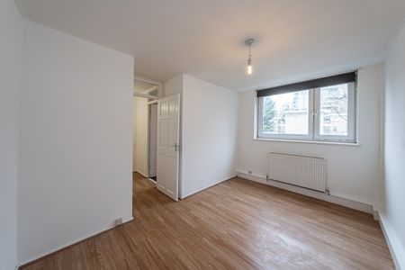 3 bedroom maisonette to rent - Photo 2