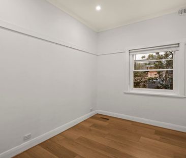 Sophisticated Living Behind a Timeless Period Façade - Photo 3