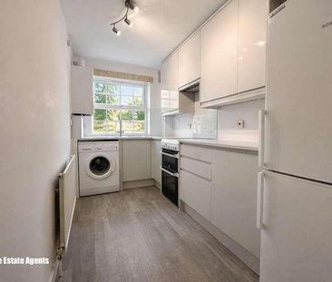 Parkway Gardens, Welwyn Garden City, AL8 - Photo 3