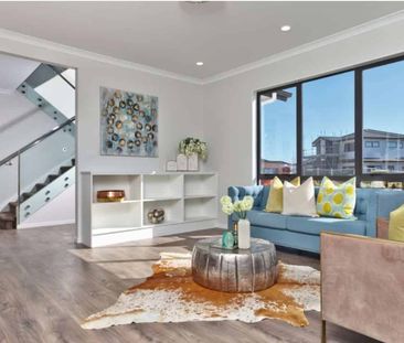 Stunning five bedroom and four bathroom family home - Photo 1