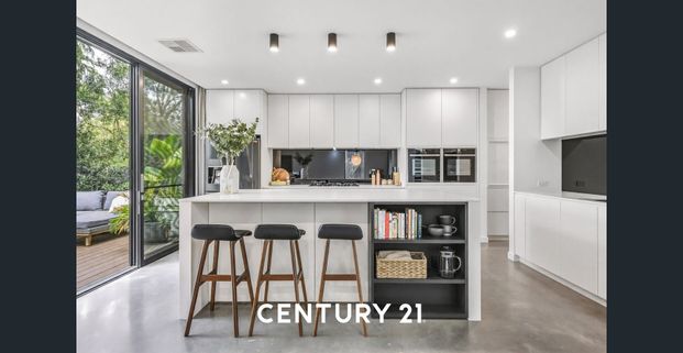 A Rare Dual-Living Luxury Residence - Photo 1