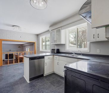 For Lease - 12391 Heritage Road, Caledon, Ontario - Photo 5